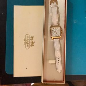 Authentic coach watch